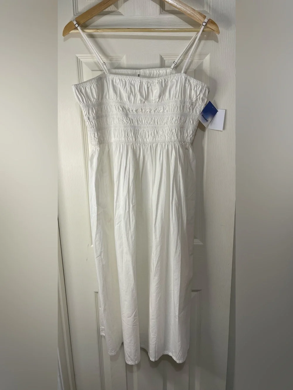 Abound White Smocked Bohemian Flowy Cami Midi Dress size X-Large NWT - Picture 2 of 6